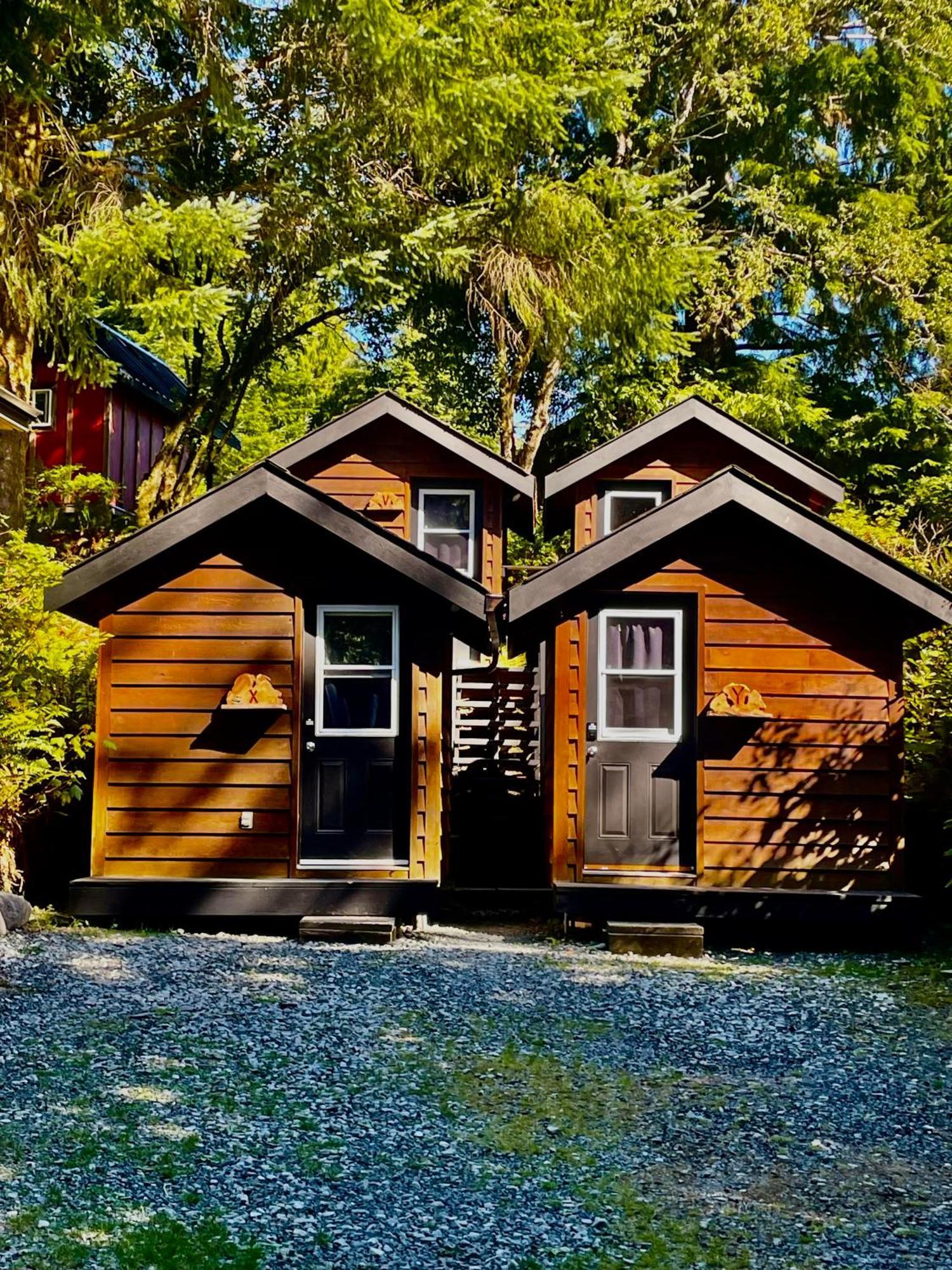 The Hiker Huts 호텔 포트 렌프루 외부 사진